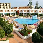 Brisas Hotel 2*